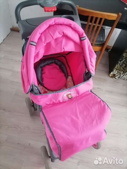 Прогулочная коляска