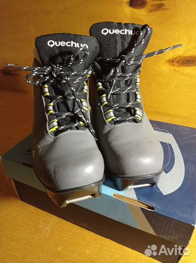 Лыжные ботинки Quechua 34.5-36 размер