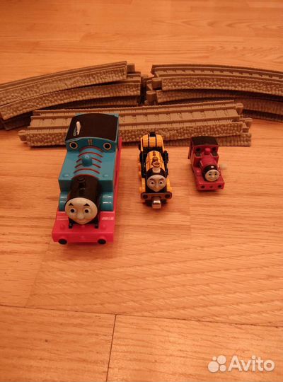 Паровозик Томас на батарейках с железной дорогой