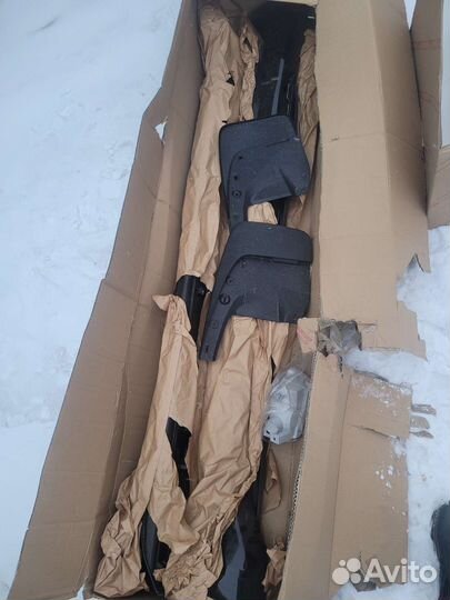 Накладки на пороги,подножки, брызговики перед