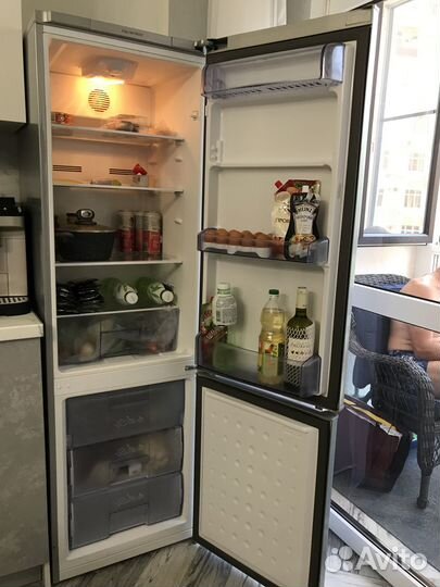 Продам холодильник рабочий