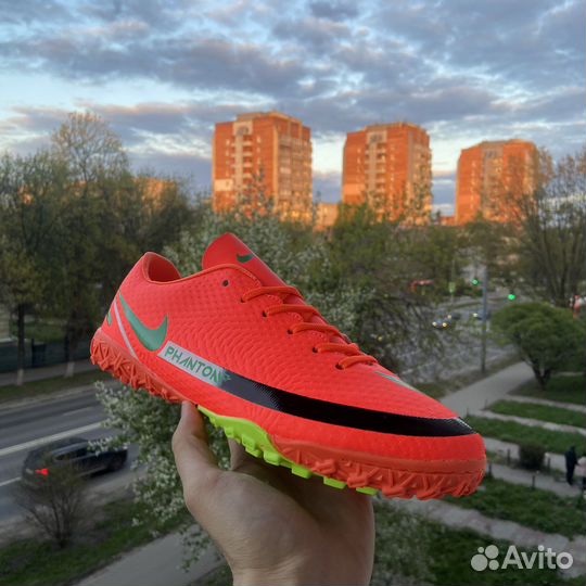 Бутсы сороконожки шиповки