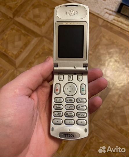 Motorola T722i