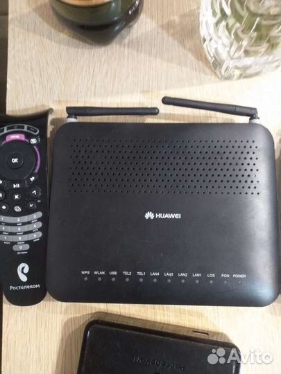 Роутер и приставка к тв