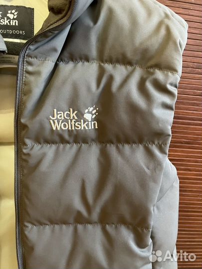 Жилетка женская Jack Wolfskin