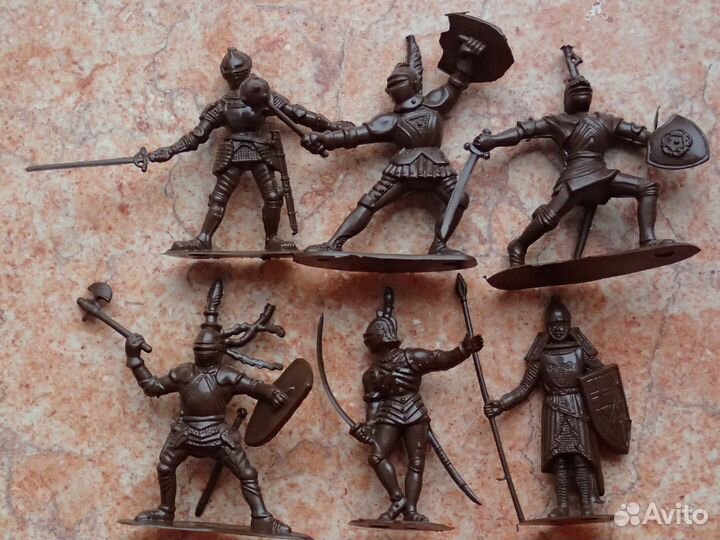 Рыцари набор 6 фигурок высота 6.5см для коллекции
