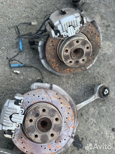 Поворотный кулак левый / правый BMW 5 E60 E61