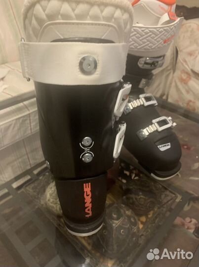 Горнолыжные ботинки Lange