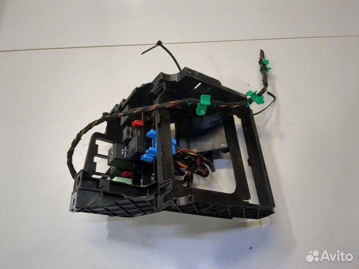 Блок реле Volkswagen Jetta 6, 2017