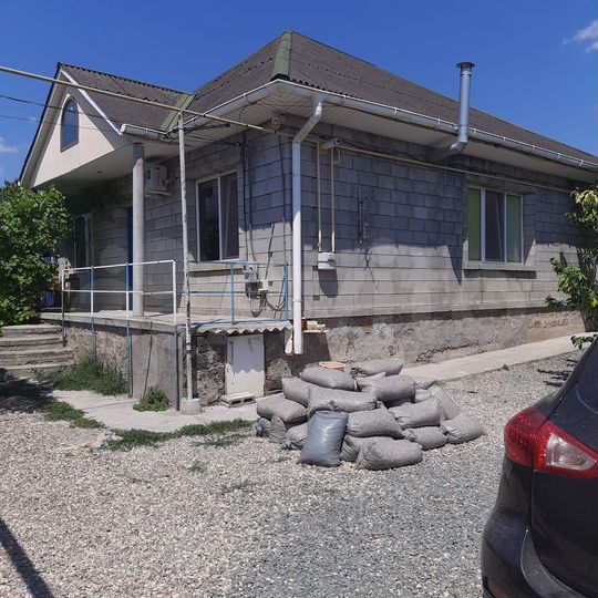 Дом 96 м² на участке 8 сот.