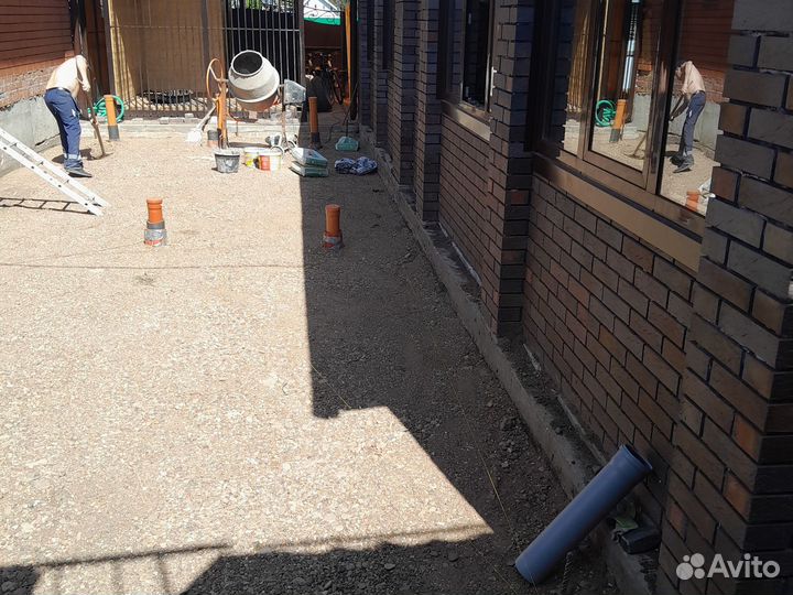 Разнорабочие