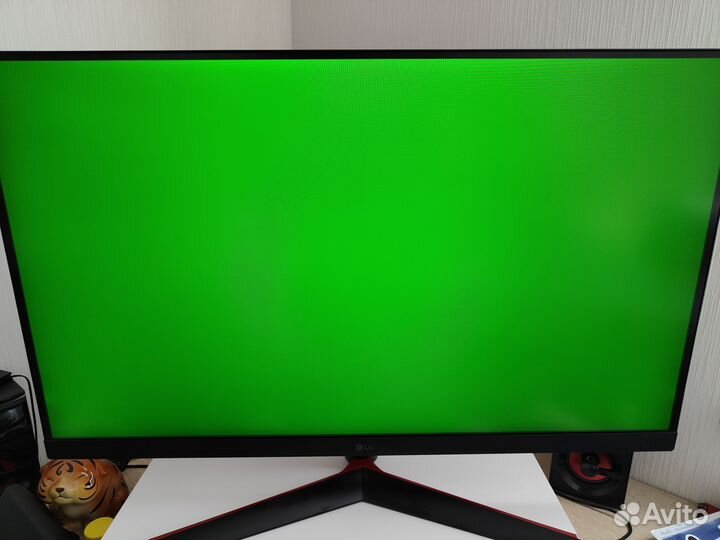 Монитор LG 32GN600