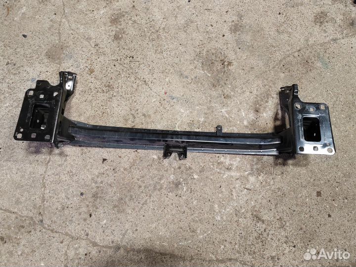 Усилитель переднего бампера Skoda Karoq 2019