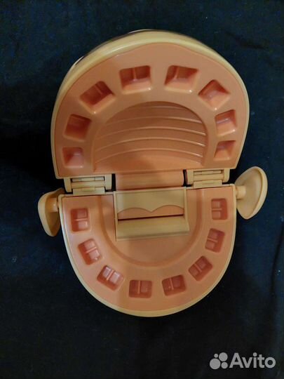 Набор Play-Doh дантист