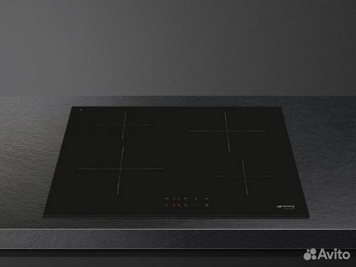 Индукционная варочная панель Smeg SI2641D