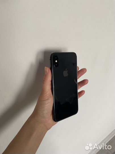 iPhone X, 64 ГБ