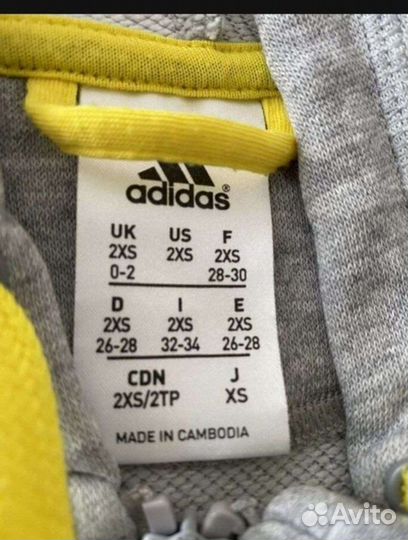 Спортивный костюм adidas