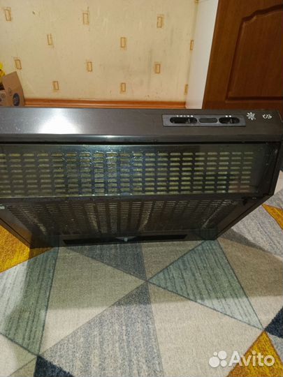 Вытяжка для кухни 60 см