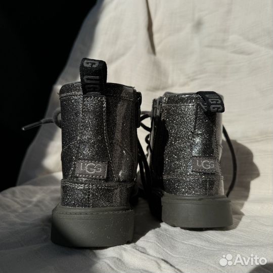 Ботинки демисезон 29 р для девочки UGG Lui jo geox