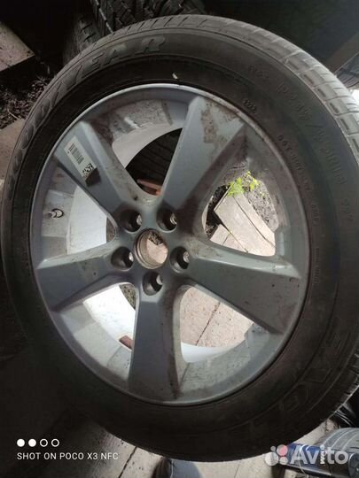 235 55 18 Lexus 7J ET35 5*114,3