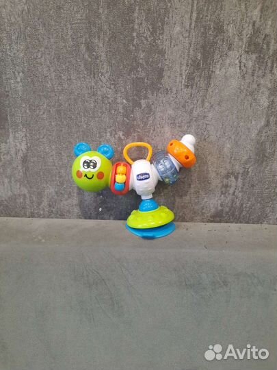 Игрушка на присоске на стол chicco