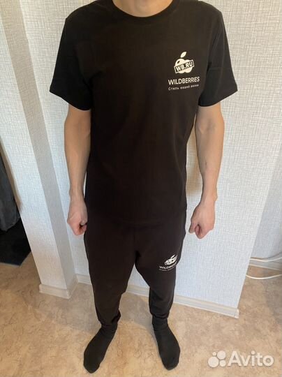 Чёрная форма для работников Wildberries