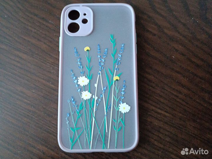 Чехол на iPhone 11