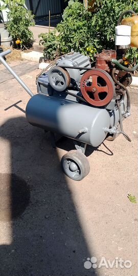 Воздушный компрессор