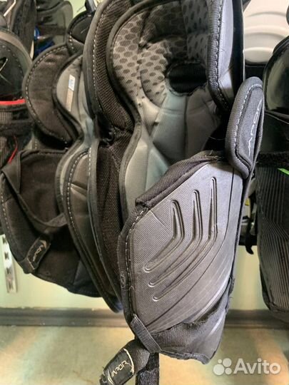 Хоккейные наколенники Bauer x900 Lite 14