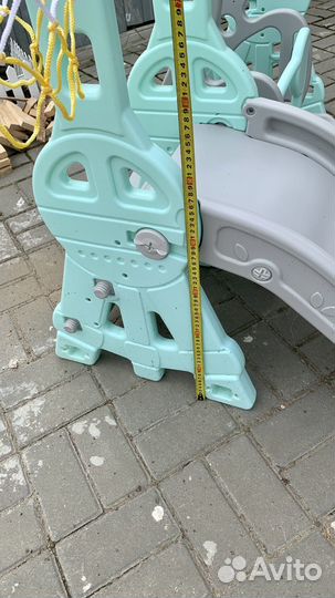 Детская горка с качелью