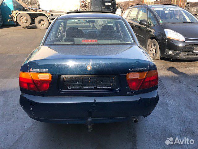 Разбор на запчасти Mitsubishi Carisma
