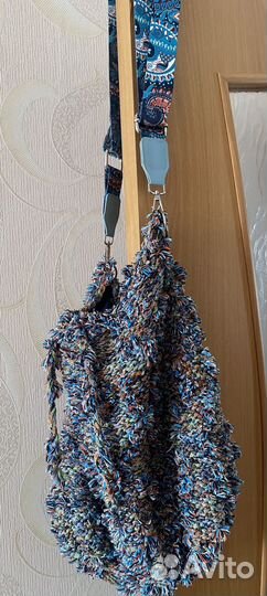 Вязаная крючком сумка с подкладом