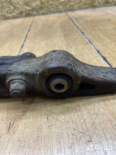 Рычаг подвески передний левый Honda Civic D14Z4