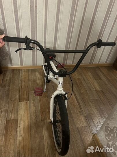Трюковой велосипед bmx