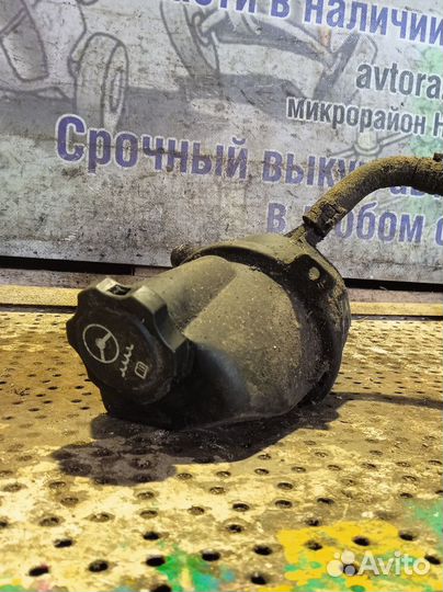 Бачок гур Opel Insignia