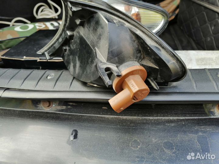 Передние поворотники на BMW 3