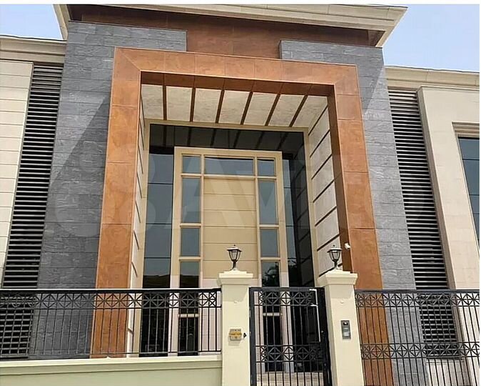 Дом 680 м² на участке 9 сот.