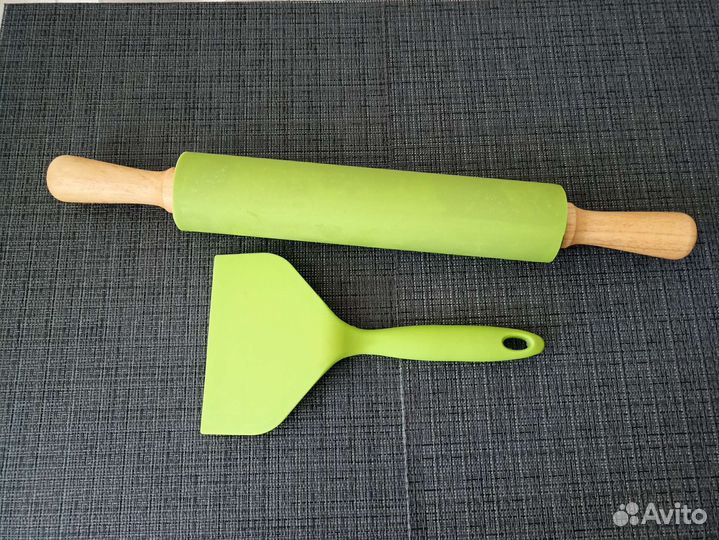 Скалка и лопатка