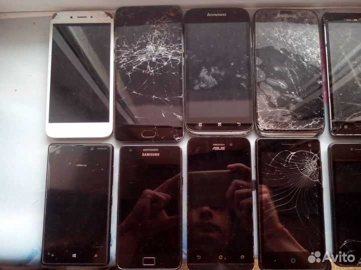 Смартфоны на запчасти