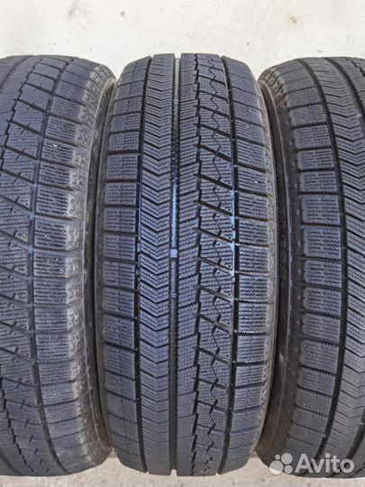 Bridgestone Blizzak VRX 185/60 R15 84Q