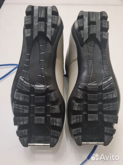 Лыжные ботинки 32р