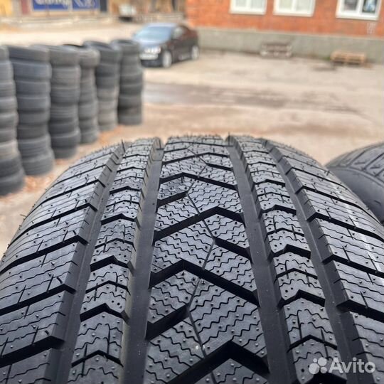 Tourador Winter Pro TSU1 275/50 R21 113T