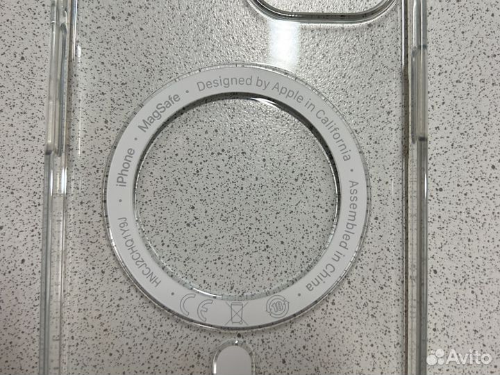 Чехол на iPhone 14