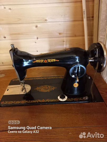 Швейная машина Подольск ножная