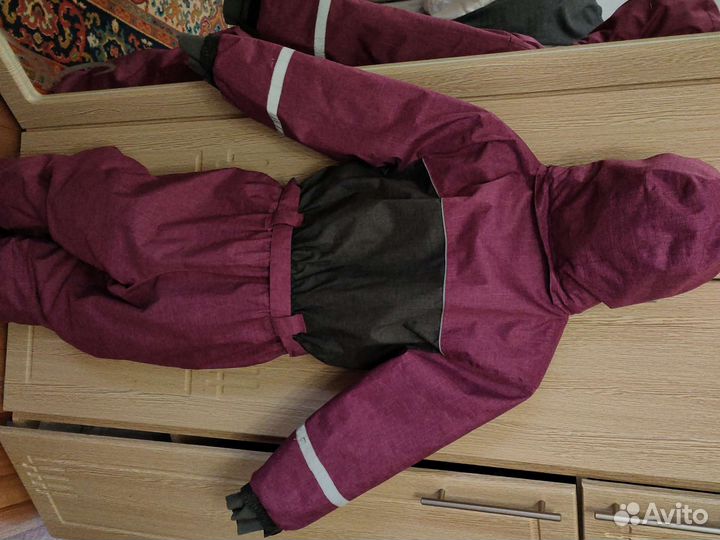 Зимний комбинезон для девочки