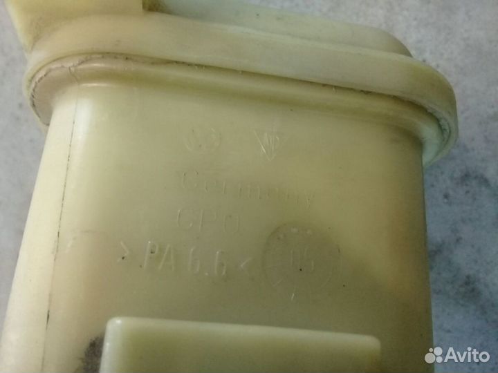 Бачок гура Volkswagen Touareg 1