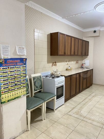 2-к. квартира, 68 м², 1/10 эт.