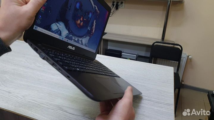 Ноутбук Asus (Игровой, диск на 1 Тб)