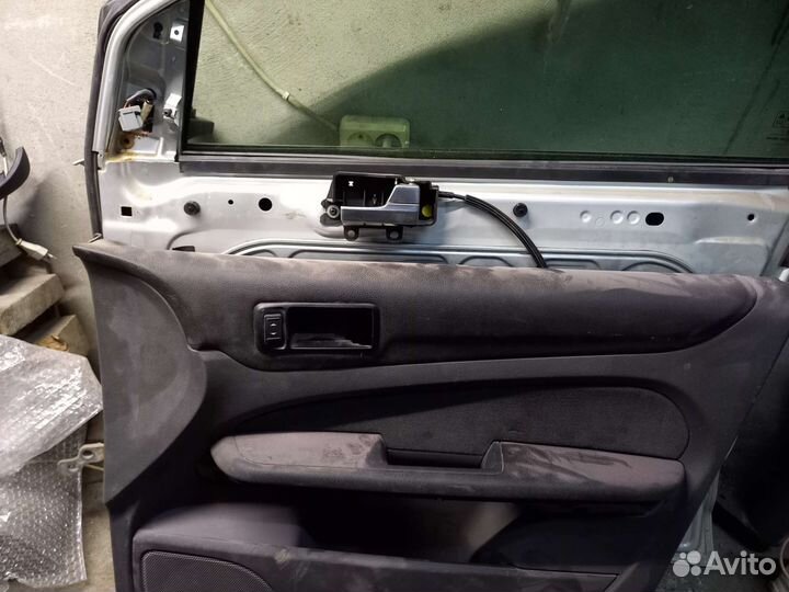 Дверь стекло ручка замог правая форд фокус 2