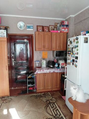 Комната 20 м² в 1-к., 1/2 эт.